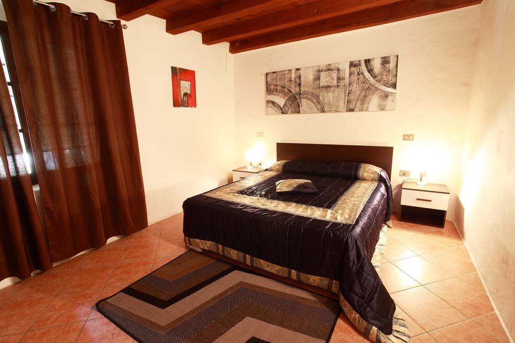 Villa Agriturismo Licensì Del Bresà à Monzambano Chambre photo