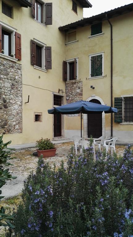 Villa Agriturismo Licensì Del Bresà à Monzambano Extérieur photo