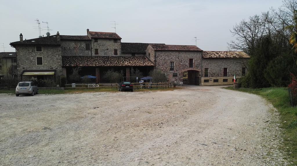 Villa Agriturismo Licensì Del Bresà à Monzambano Extérieur photo